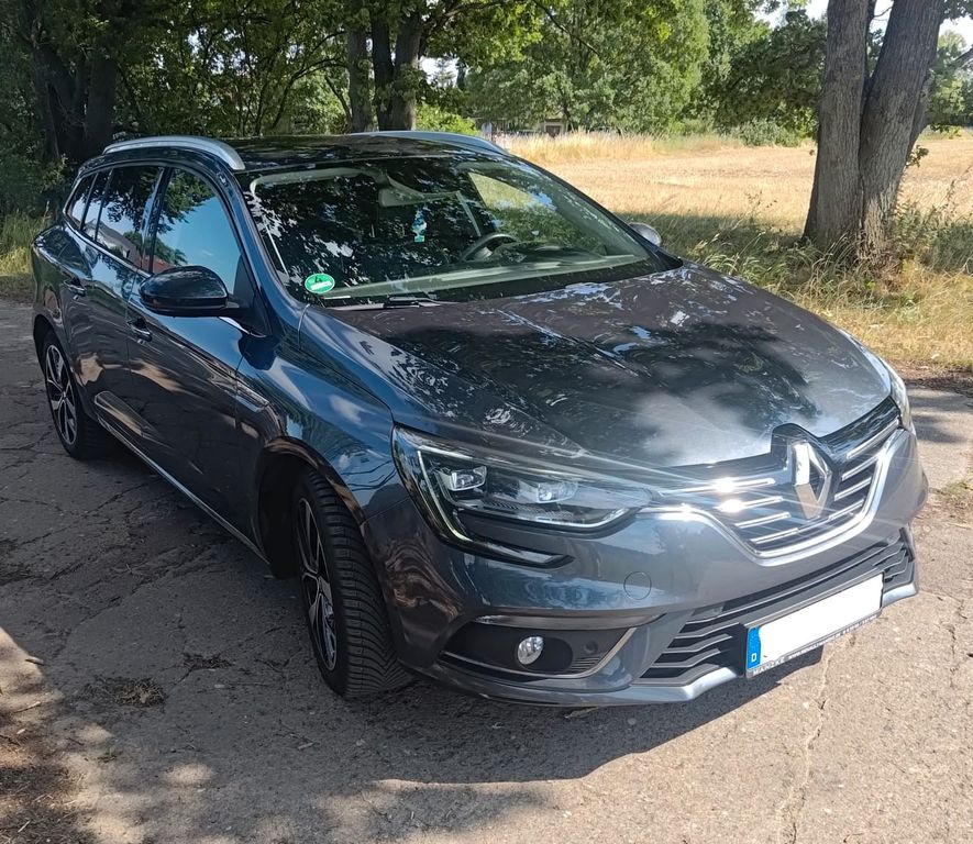 Bild des Angebotes Renault Megane Grandtour TCe 160 GPF Bose Edition
