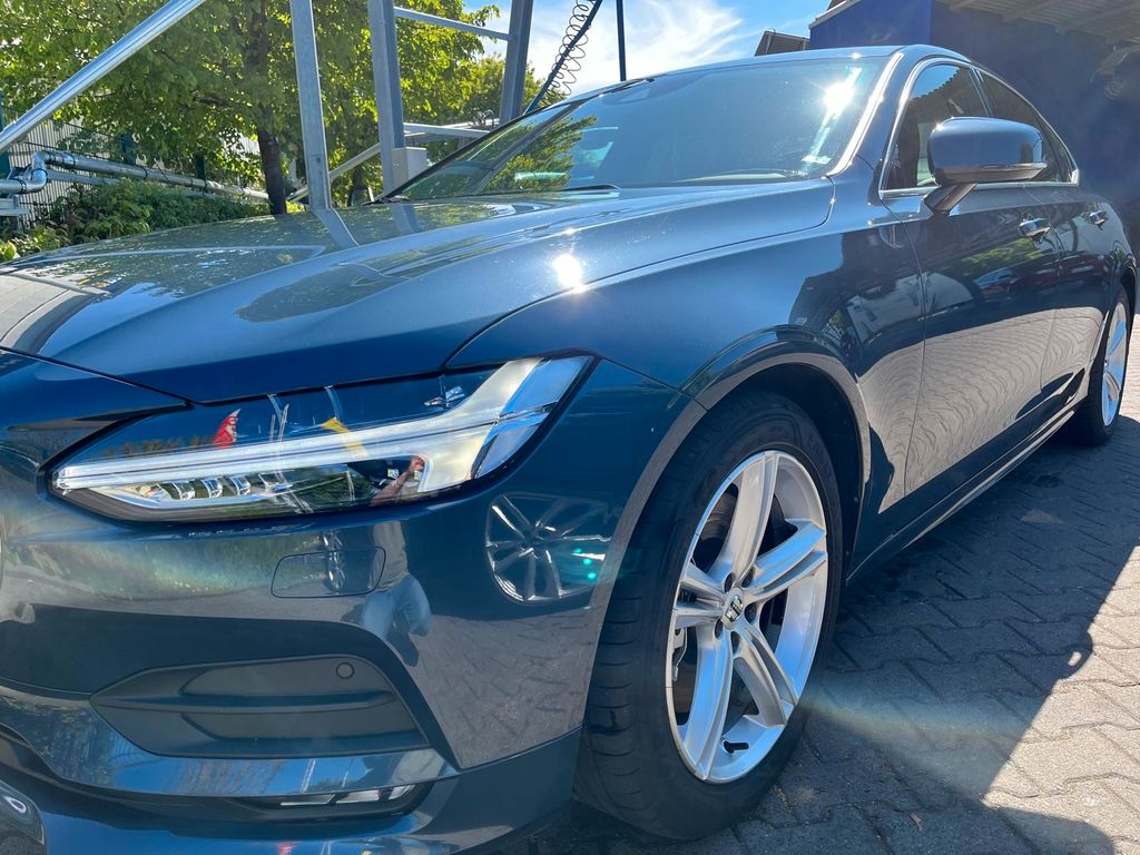 Bild des Angebotes Volvo S90 T4. GETRONIC MOMENTUM PRO  BUSINESS PAKET