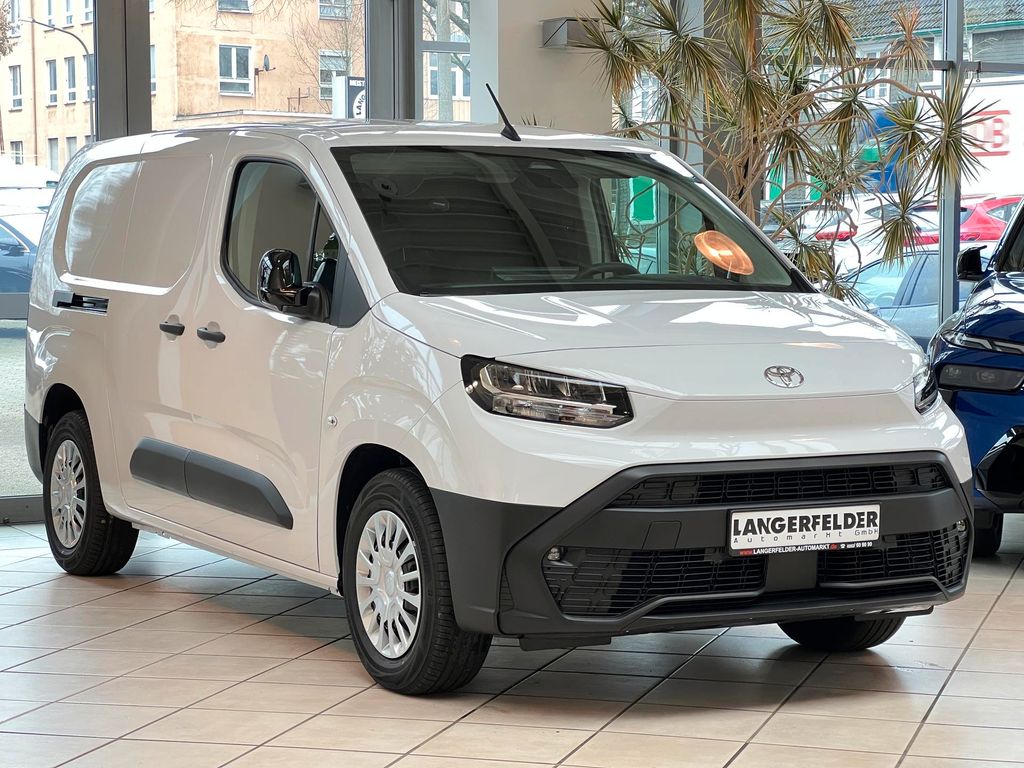 Bild des Angebotes Toyota Proace City E L2 Comfort 50Kwh 2Schiebet 3xSitze