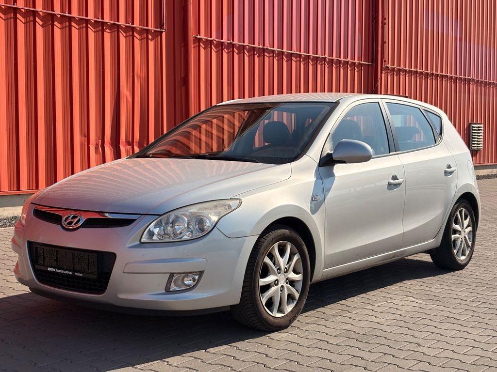 Bild des Angebotes Hyundai i30 Comfort Inspektion NEU Leder AC PDC ALU