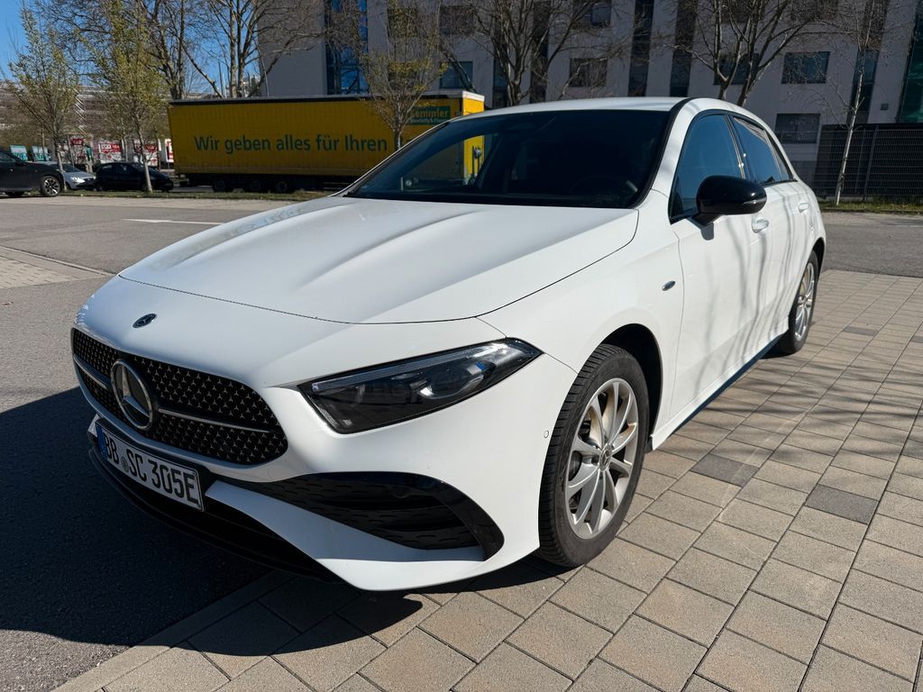 Bild des Angebotes Mercedes-Benz A 250 A A 250 e Special Edition