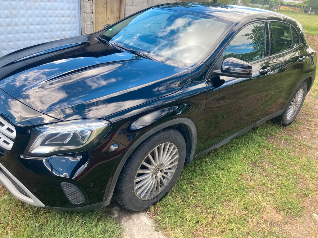 Bild des Angebotes Mercedes-Benz GLA 180 d -