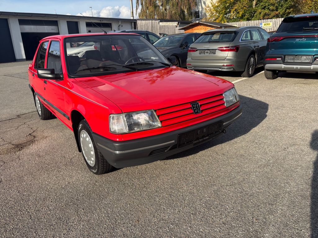 Peugeot 309