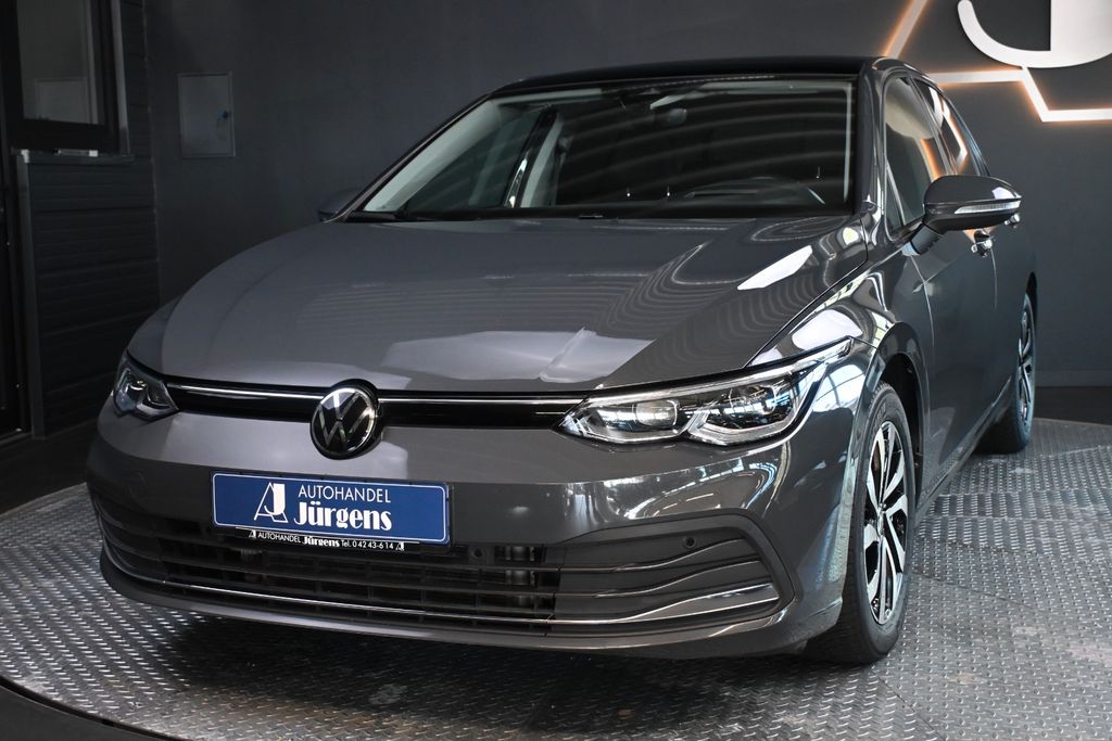 Bild des Angebotes Volkswagen Golf VIII Lim. Active/IQ/PANO/HEAD-UP/AHK