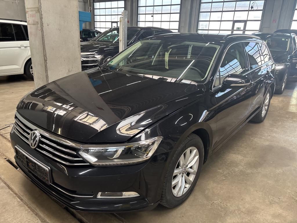 Bild des Angebotes Volkswagen Passat Variant Comfortline CAM/ACC/NAVI/KLIMA