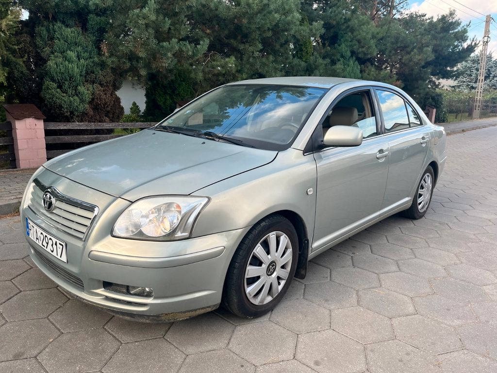 Toyota Avensis 2.0 linea sol linea sol