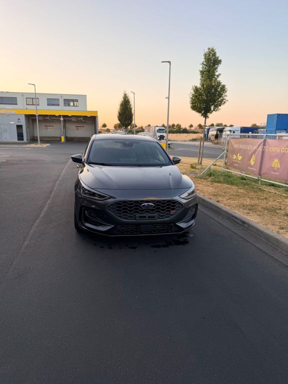 Bild des Angebotes Ford Focus 2,3 EcoBoost ST X Auto ST X