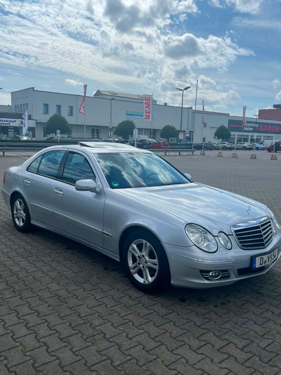 Bild des Angebotes Mercedes-Benz E 220 CDI AVANTGARDE Schiebedach, Nappa Leder