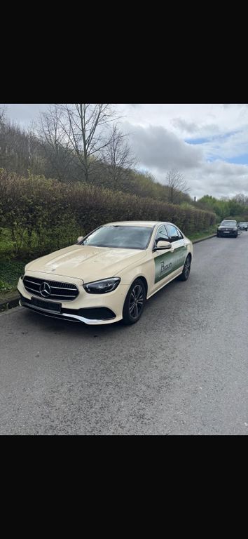 Bild des Angebotes Mercedes-Benz E 220 d Autom. -