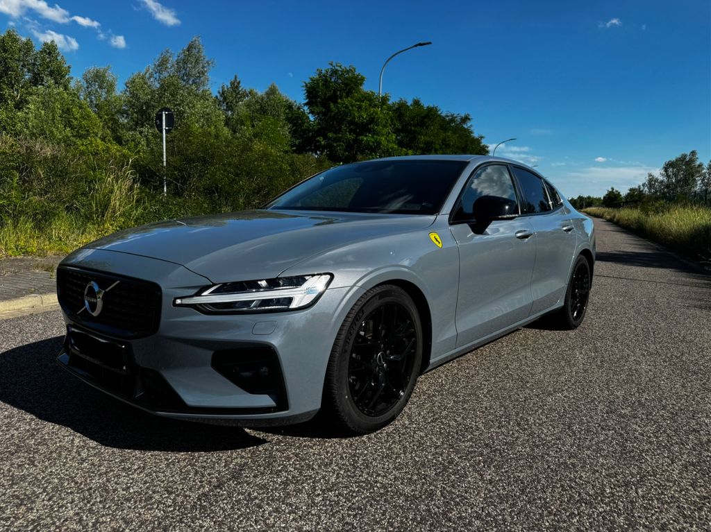 Bild des Angebotes Volvo S60 B4 R-Design | Premium Sound | Pano | ACC |
