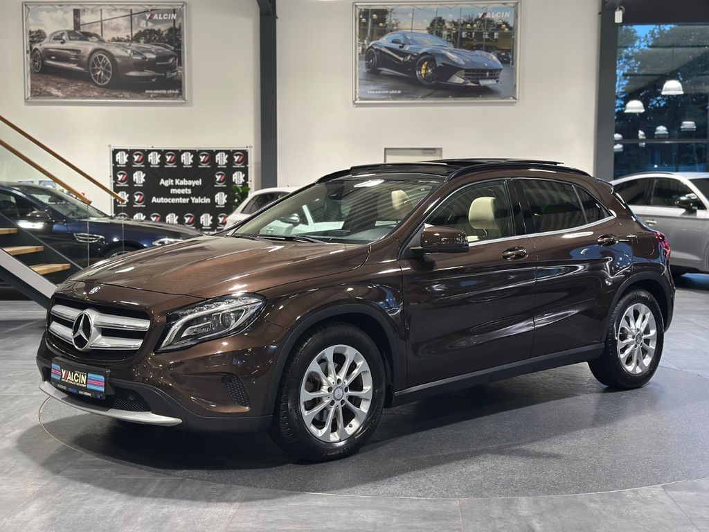 Bild des Angebotes Mercedes-Benz GLA 220 CDI 4MATIC DCT Aut. 1.HAND/PANO/S-HEFT