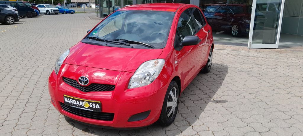 Toyota Yaris Cool
