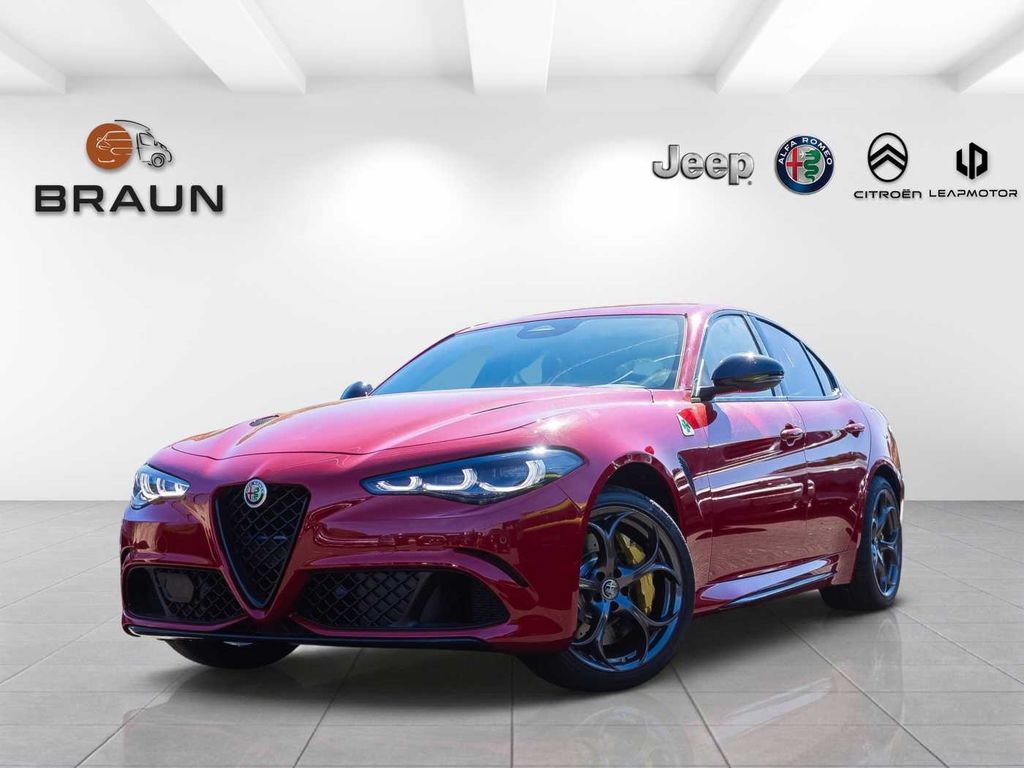 Alfa Romeo Giulia 2.9 V6 Bi-Turbo Quadrifoglio ORO 12/83