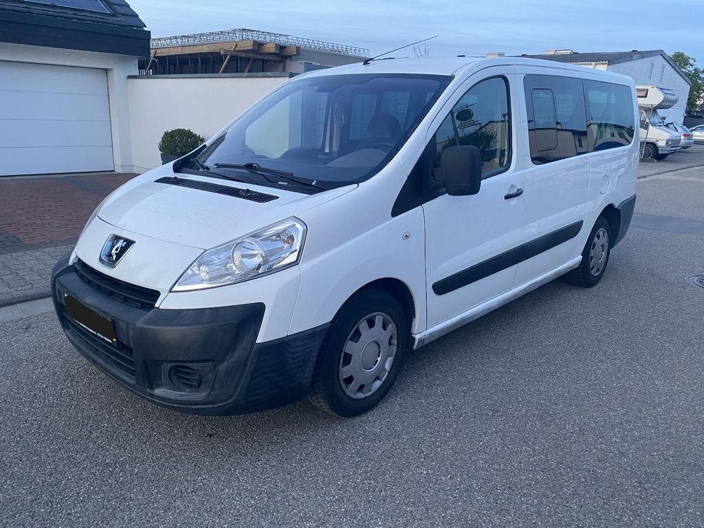 Bild des Angebotes Peugeot Expert Tepee 2,0 HDI, 8 Sitzer,Langversion,AHK !