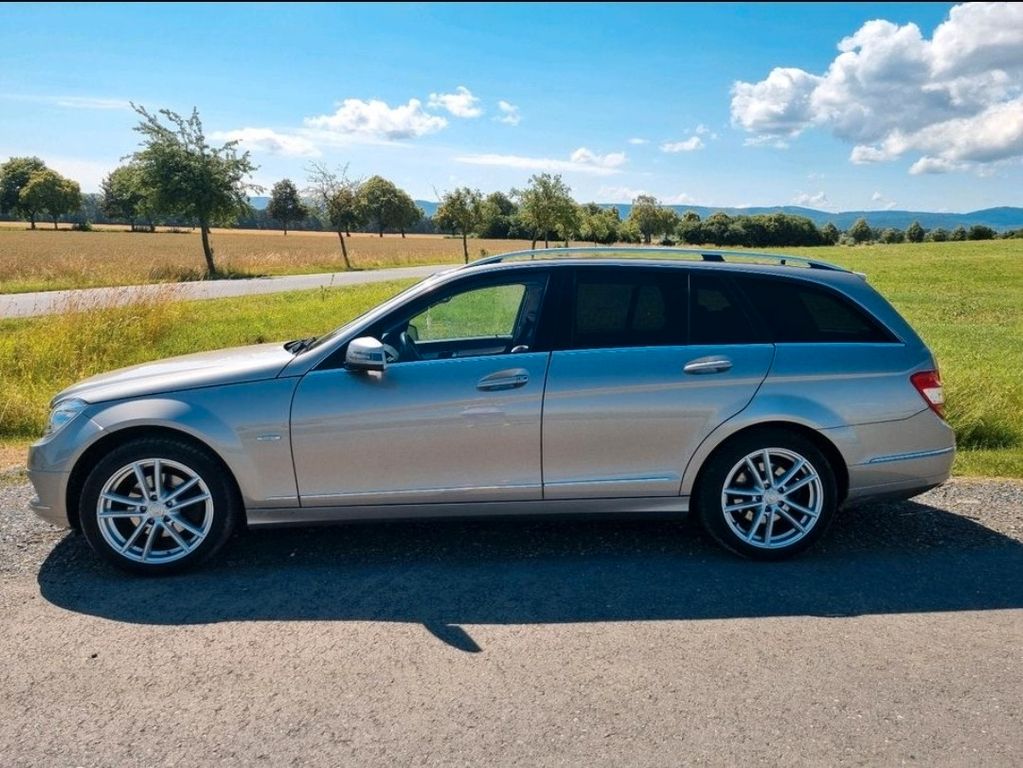 Bild des Angebotes Mercedes-Benz 230
