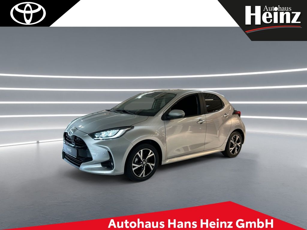 Bild des Angebotes Toyota Yaris 1 5 Hybrid Teamplayer ACC AUT DynLicht