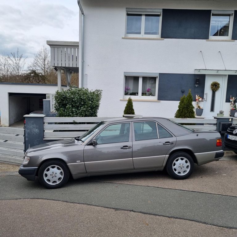 Mercedes-Benz 200
