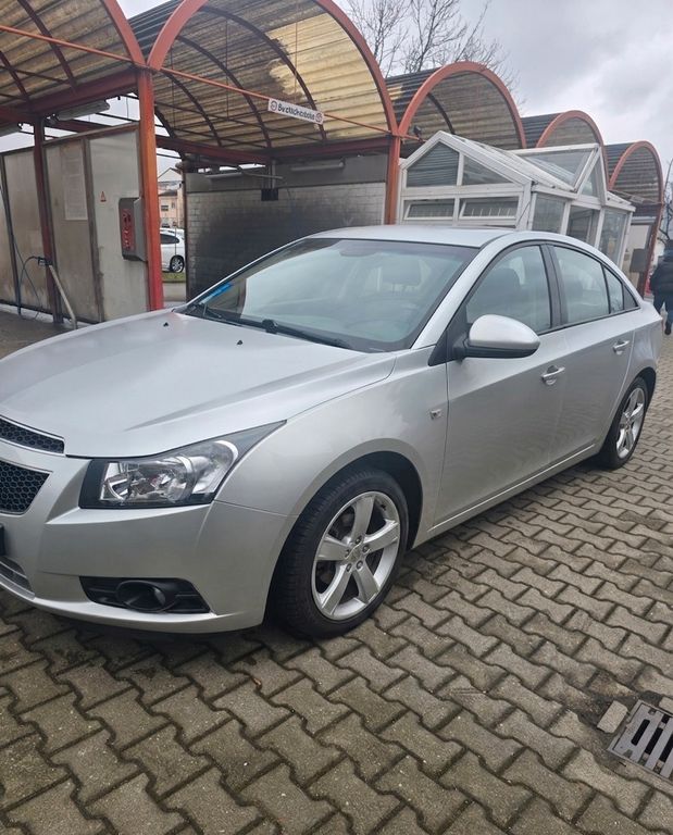 Bild des Angebotes Chevrolet Cruze 1.6 LS Benziner LS