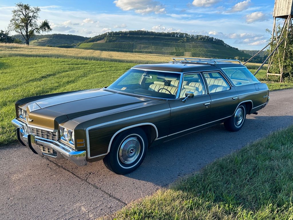 Chevrolet Kingswood Estate Station Wagon