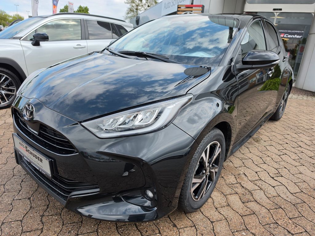 Bild des Angebotes Toyota Yaris Hybrid Teamplayer **COMFORTPAKET**