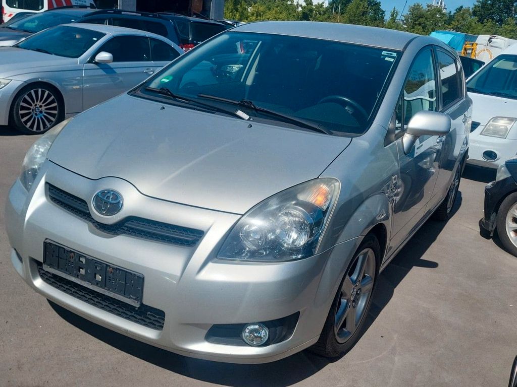 Bild des Angebotes Toyota Corolla Verso 2.2-l-D-CAT Sol