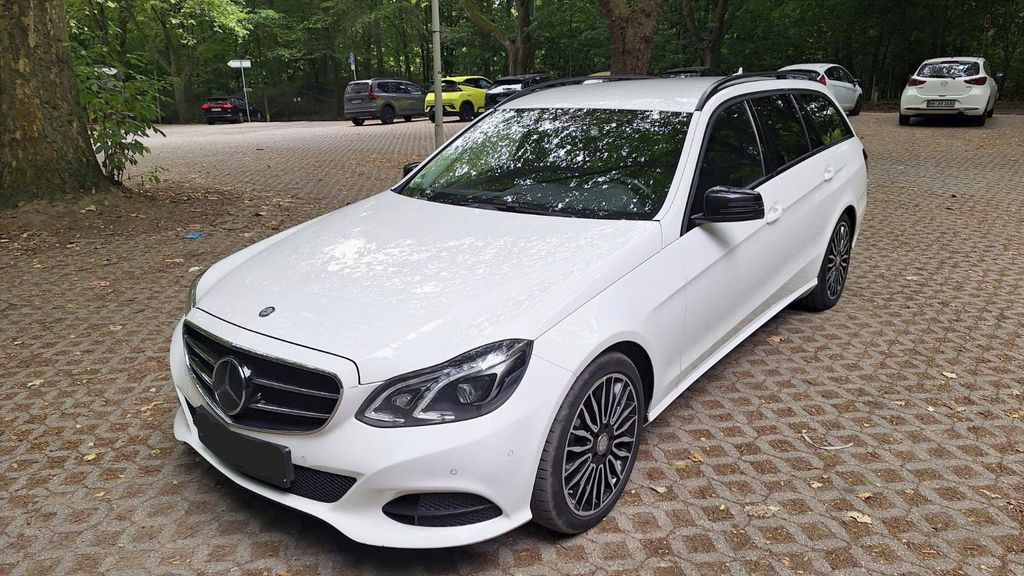Bild des Angebotes Mercedes-Benz Mercedes E 250 BlueTEC T 9G-Tronic Distronic