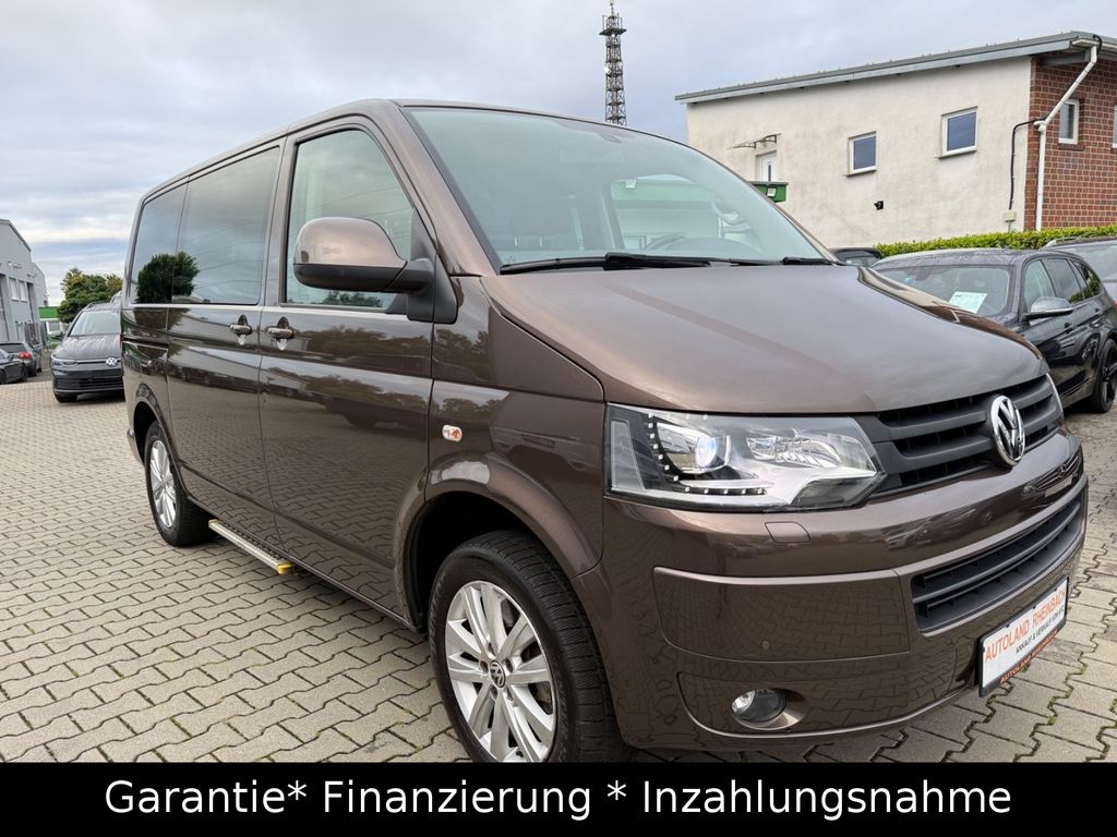 Bild des Angebotes Volkswagen T5 Bus/ DSG/ Rollstuhl/ Xenon/ Kamera/ AHK/ Navi