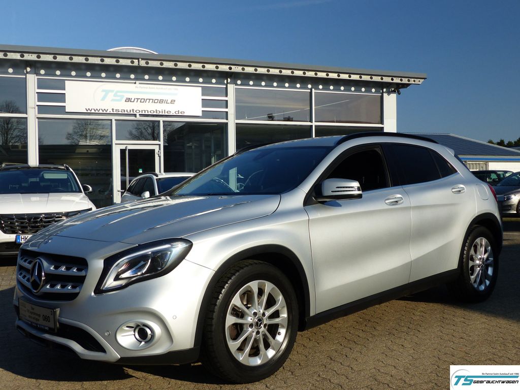 Bild des Angebotes Mercedes-Benz GLA 250 4Matic Style Navi+Kamera+LED+Shzg+PDC+LM