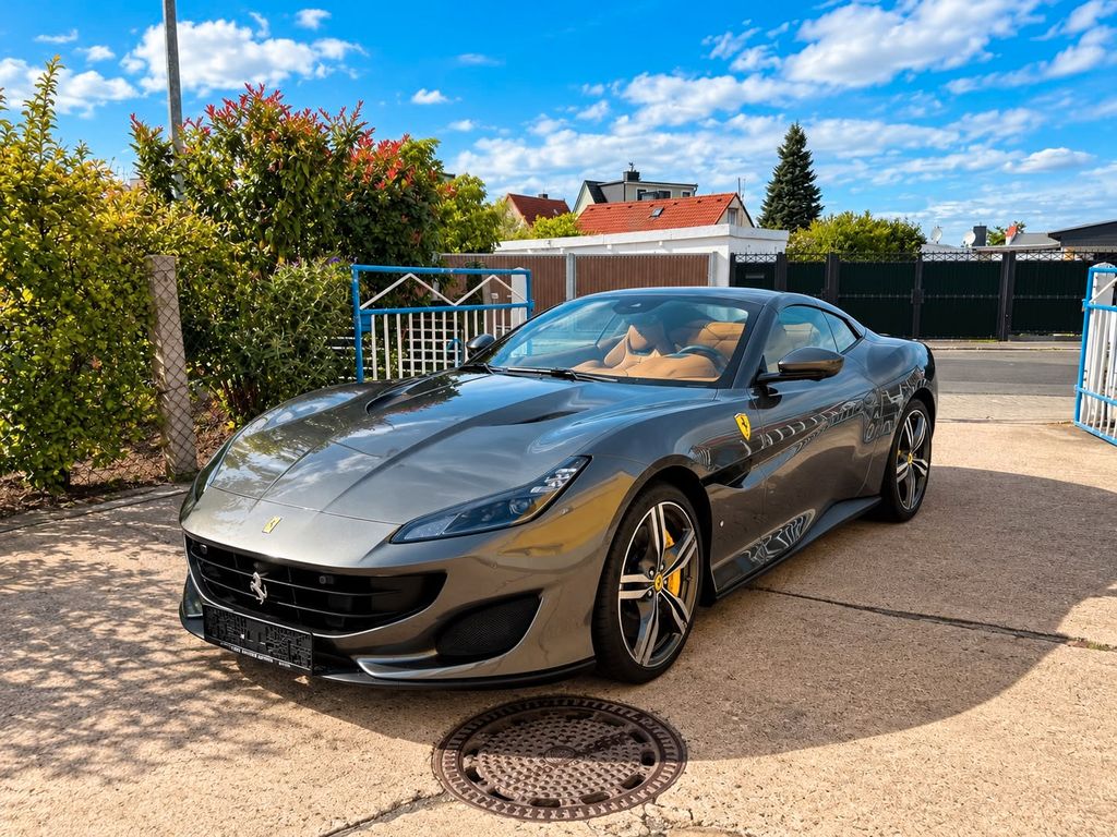 Bild des Angebotes Ferrari Portofino 3.9 T V8 DCT/Carbon Innen aussen/Kam