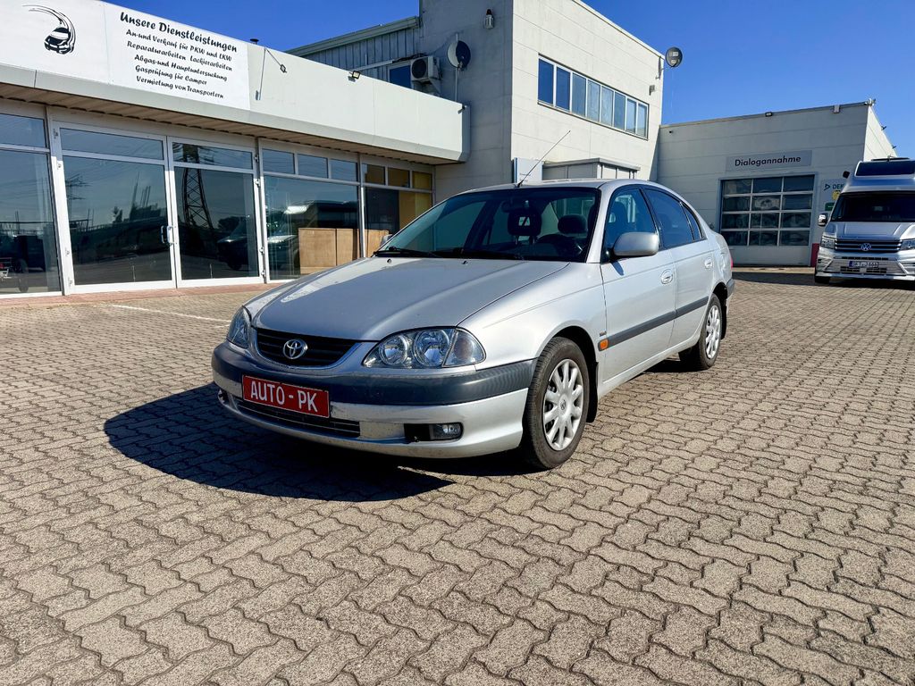 Toyota Avensis 1.8 Style