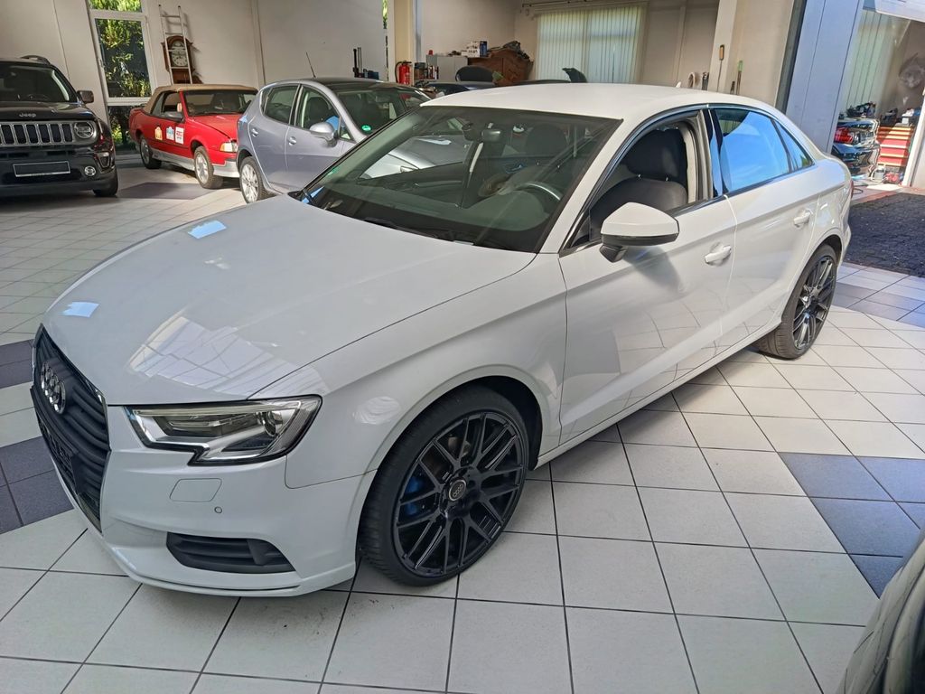 Bild des Angebotes Audi A3 Limousine Basis*NAVI*XENON*SHZ*