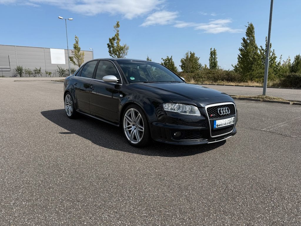 Audi RS4 4.2 FSI V8 quattro | Sauger, 420PS, Exklusiv