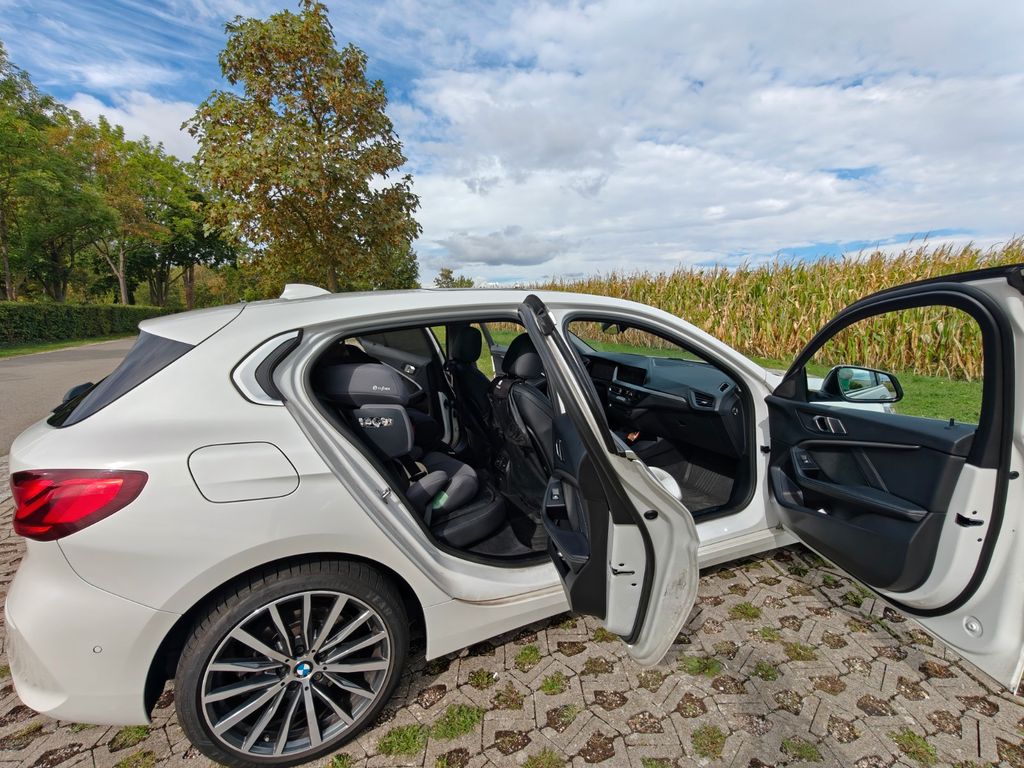 Bild des Angebotes BMW 120d Steptronic Luxury Line