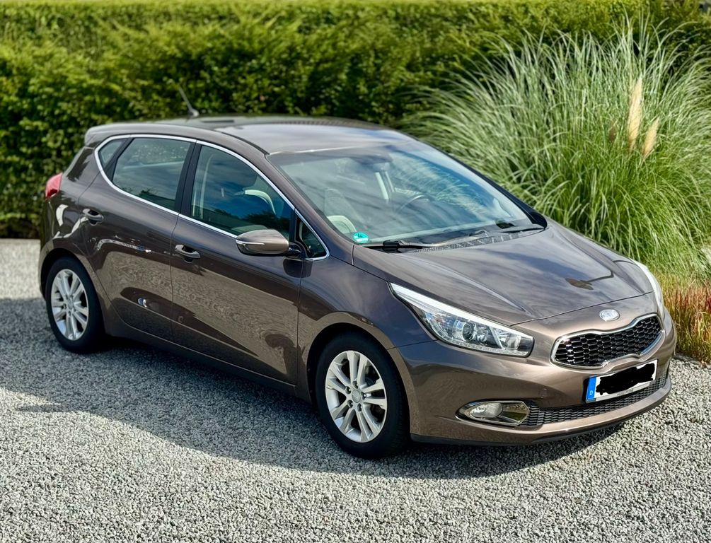 Bild des Angebotes Kia cee'd / Ceed 1.6 GDI Spirit Spirit TÜV NEU