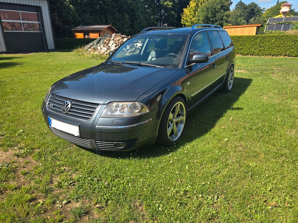 Bild des Angebotes Volkswagen Passat Variant 4.0 W8 4motion Variant W8