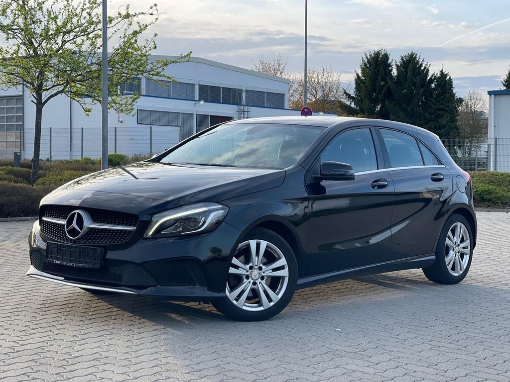 Bild des Angebotes Mercedes-Benz A160*LED*Sitzh*PDC*Klima