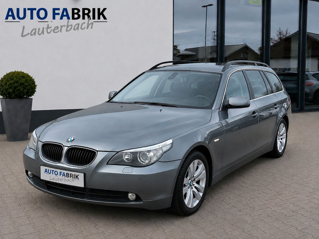 Bild des Angebotes BMW 523i Touring - PANO - NAVI - PDC - SHZ