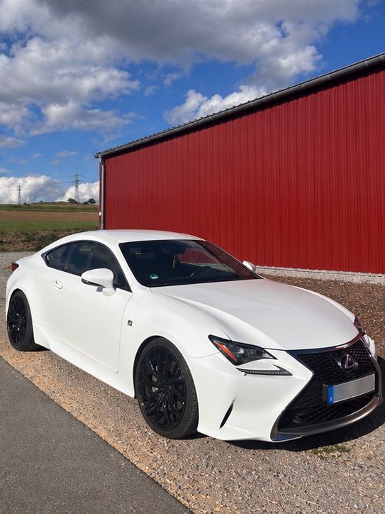 Bild des Angebotes Lexus RC 300h F Sport | 06/2016 | Mark Levinson