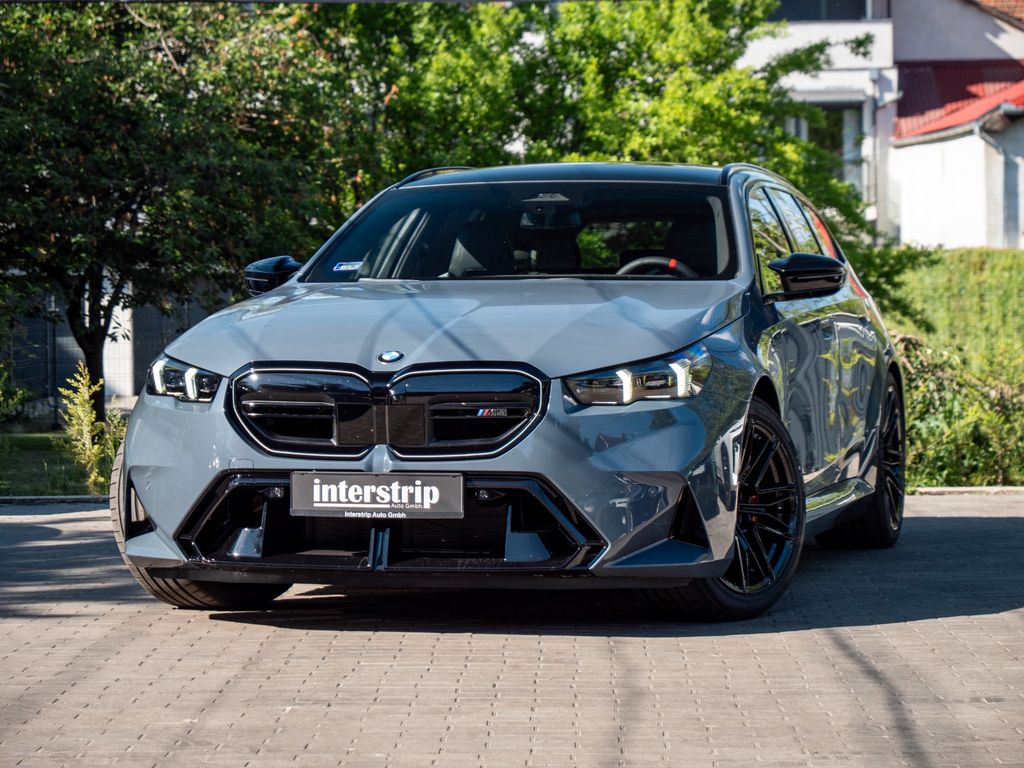 Bild des Angebotes BMW M5 Touring 2026 DR.ASS.PLUS.PANO.360°.LHZ.B&W
