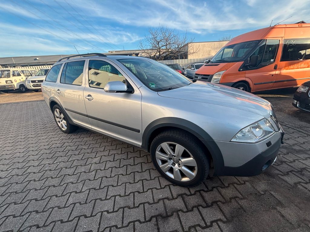 Bild des Angebotes Skoda Octavia Combi Scout 4X4 /Schiebedach
