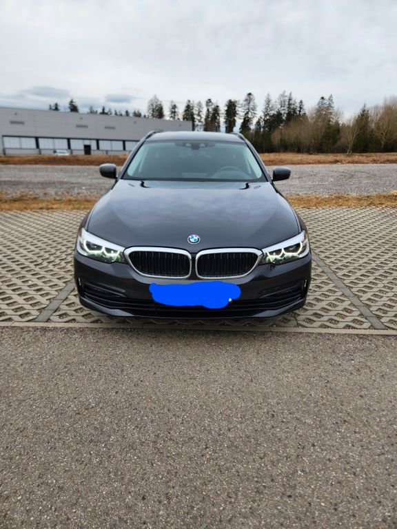 Bild des Angebotes BMW 520d Touring Sport Line