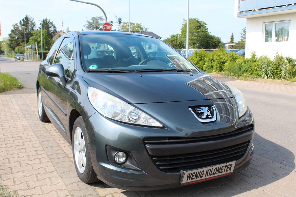 Bild des Angebotes Peugeot 207 Tendance 95 VTi " Aus 1. Hand Panoramadach "