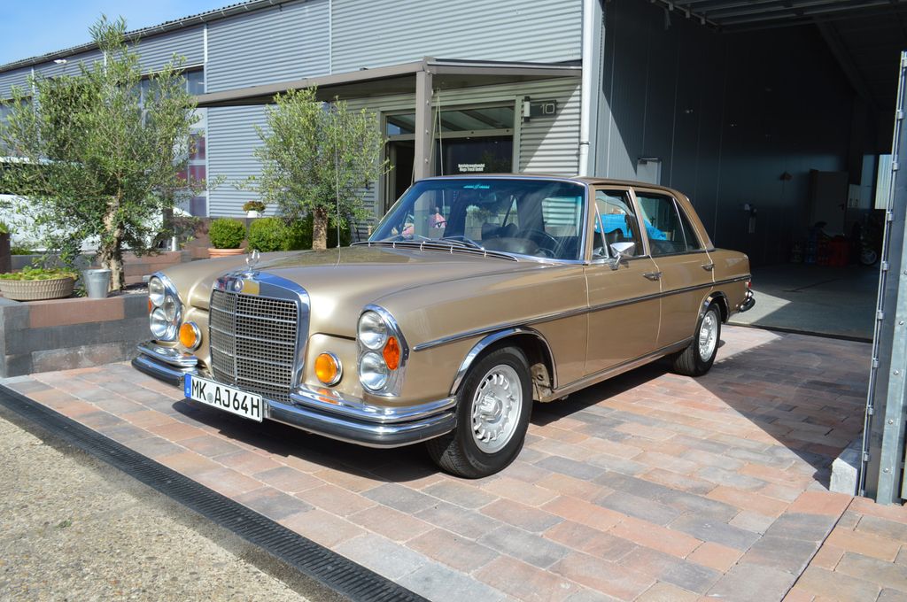 Bild des Angebotes Mercedes-Benz 280 SEL - 4,5L V8 - Automatik - Klima - Leder