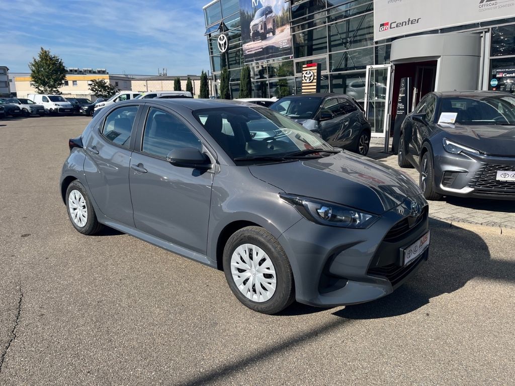 Toyota Yaris Hybrid 1,5L Active + Sitzheizung