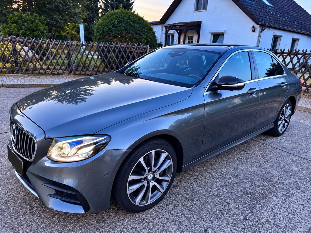 Bild des Angebotes Mercedes-Benz 220