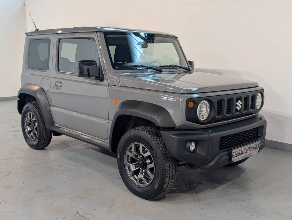 Suzuki JIMNY 1.5 3D M/T COMFORT+/LED/AHK/1.H/SHZ/