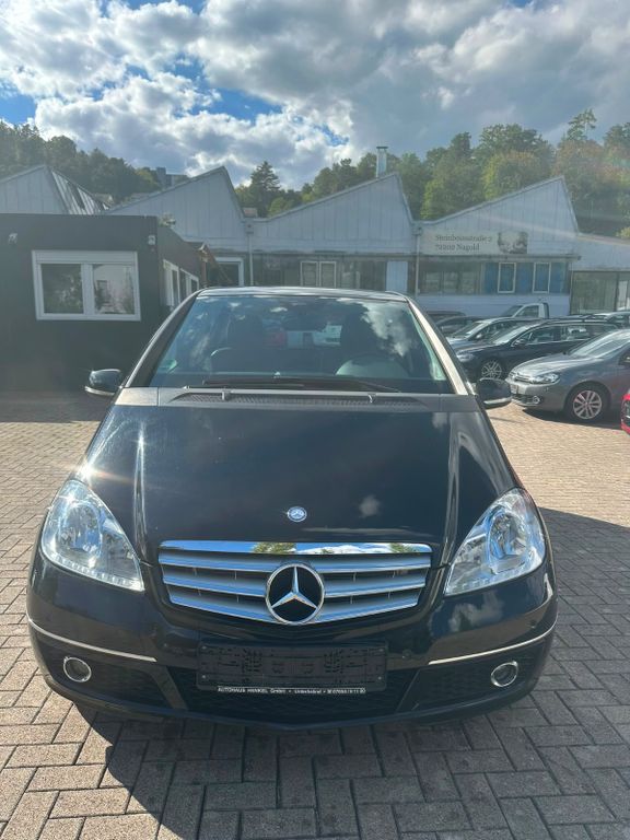 Bild des Angebotes Mercedes-Benz A 180 Sport Edition Avantgard*Alu*Sitzh*PDC*TEMP