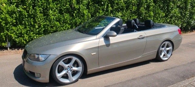 Bild des Angebotes BMW 335i Cabrio -