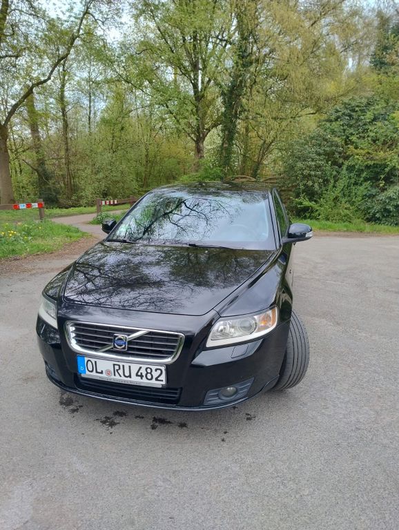 Bild des Angebotes Volvo V50 1.6D Summum Summum