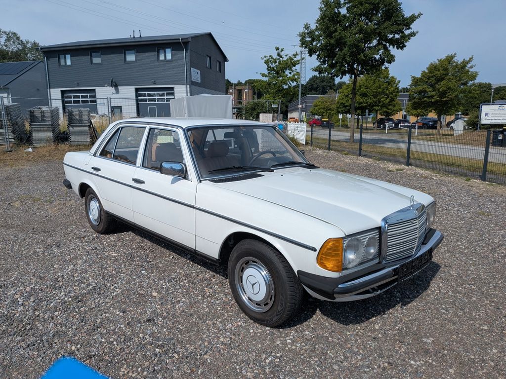 Bild des Angebotes Mercedes-Benz W123. 200D Autom.